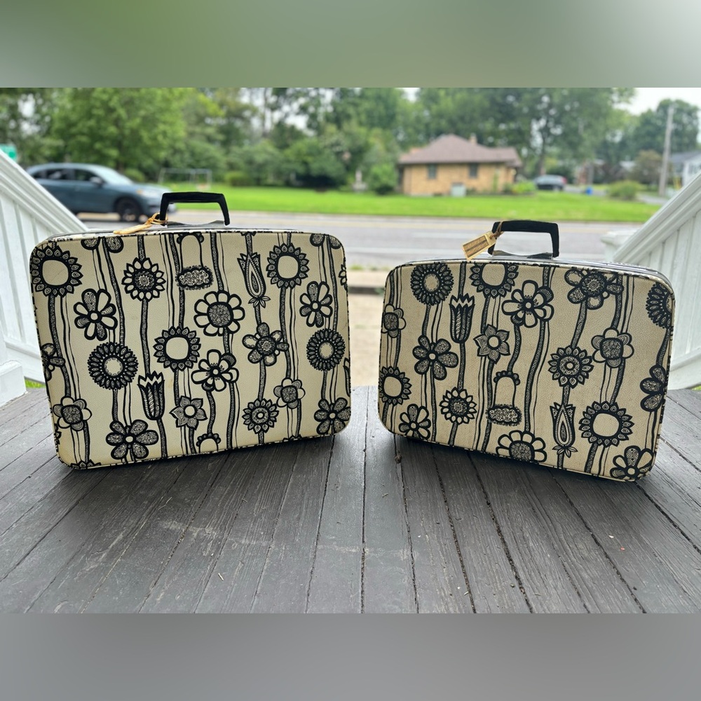 OG 1968 Vintage Samsonite Fashionaire Suitcases in Flower Power/Marimekko Print
